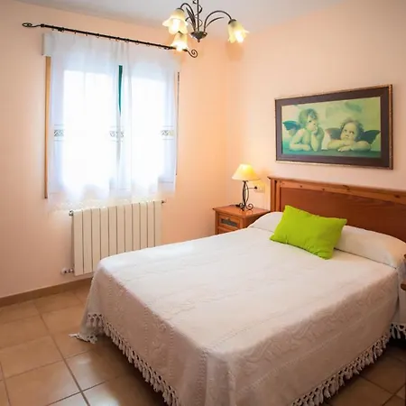 别墅 Sleeps 18 With Pool And Wifi *